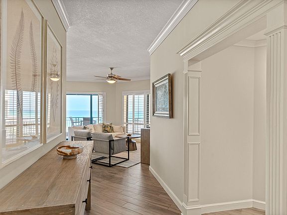 2nd image of 4425 Southwinds Dr #4425
