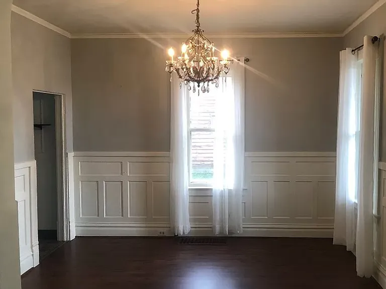 1009 W Diamond St — Photo 2