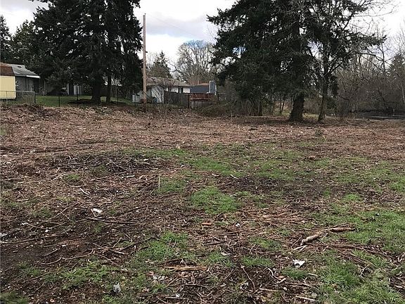 3rd image of 519 138th St S