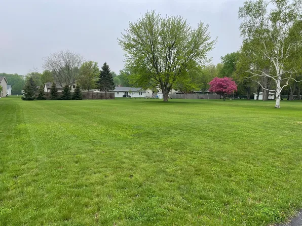1212 7th St S, Waite Park, MN 56387