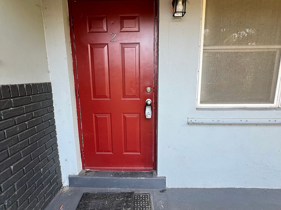1st image of 1136 NW 5th Ave #2