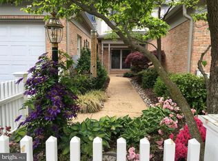 10003 Gable Manor Ct, Potomac, MD 20854