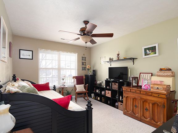 4th image of 673 Graftons Mill Ln