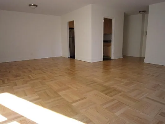 Rented by Citi Habitats | media 11