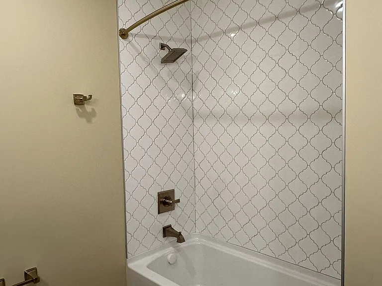 725 Jefferson Ave #302 — Photo 8