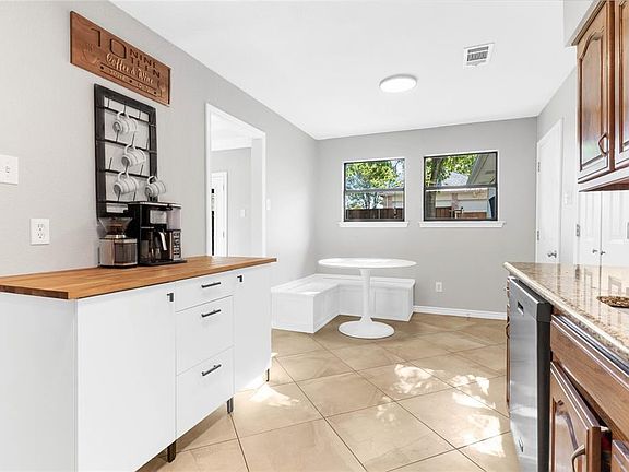 4th image of 104 Rushcreek Dr
