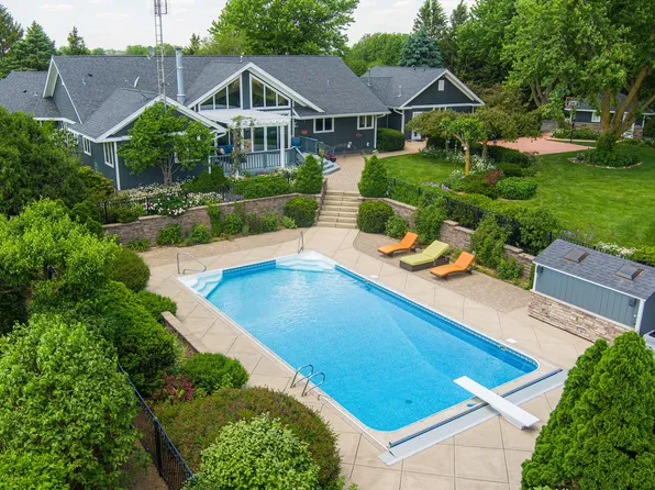 1N409 County Line Rd, Maple Park, IL 60151