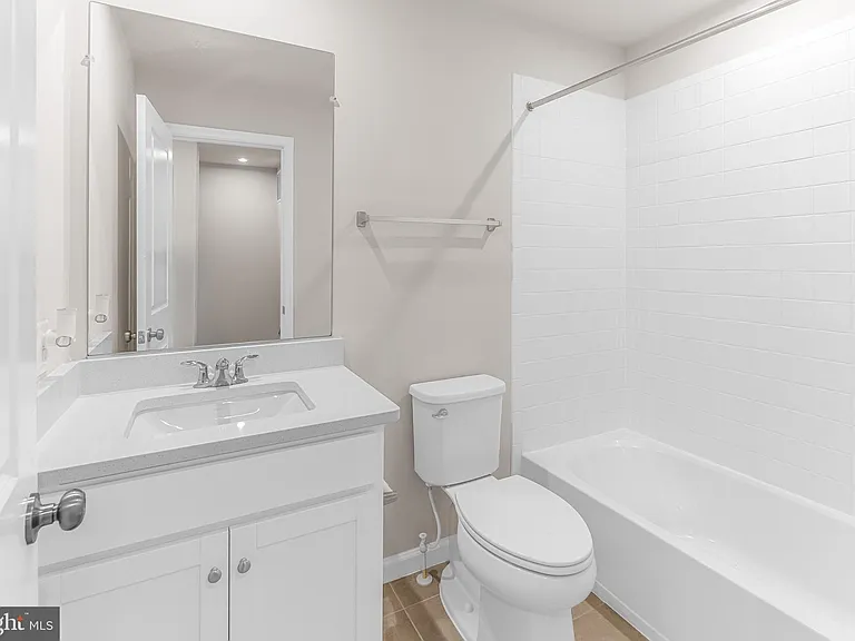 62 Coolidge Ave — Photo 16