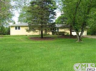 2855 Riegel Rd, Parma, MI 49269