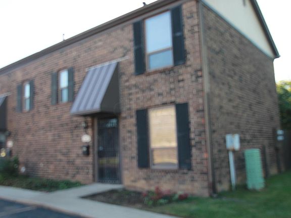3rd image of 5754 Hallridge Cir