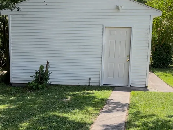 (undisclosed Address), Paducah, KY 42003