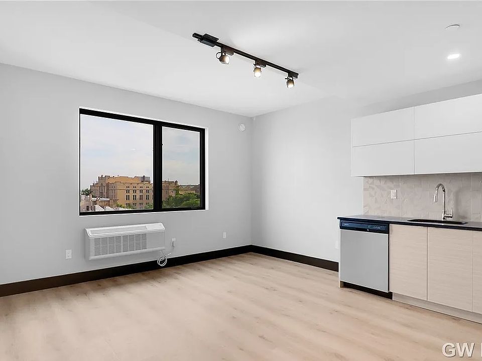 1st image of 92 Linden Blvd #3F