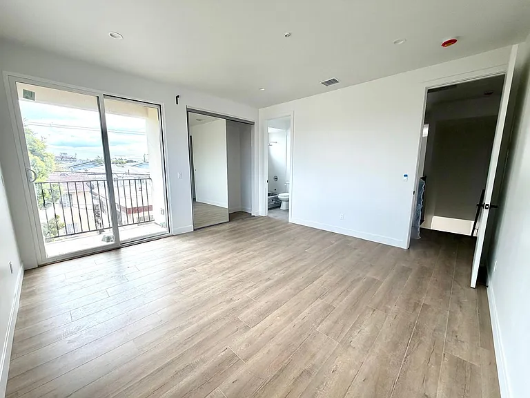 1177 Leighton Ave #1 — Photo 10