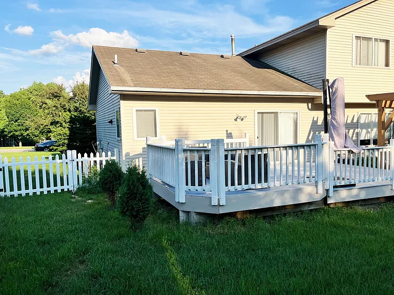 19350 Rush Ct NW — Photo 43