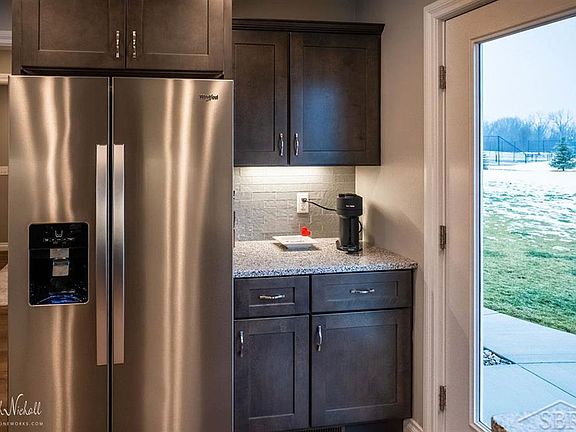 5th image of 5731 Stone Briar Ln S