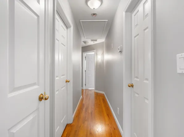 240 Alter Avenue image 8 of 40