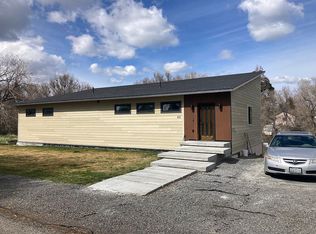 223 E Canyon Dr, Kennewick, WA