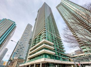 33 Bay St #2704, Toronto, ON M5J 2Z3