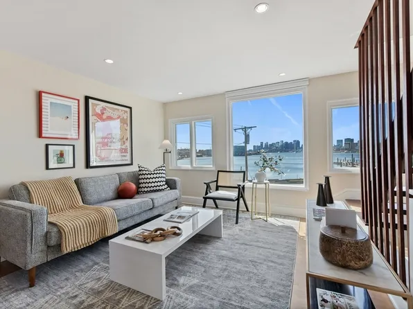 4 Ferry St #4, Chelsea, MA 02150