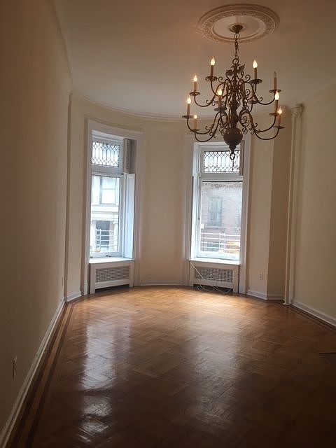 1st image of 33 W 69th St APT 1A