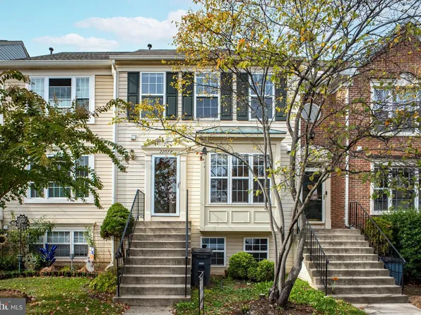 22078 Manning Sq, Sterling, VA 20166