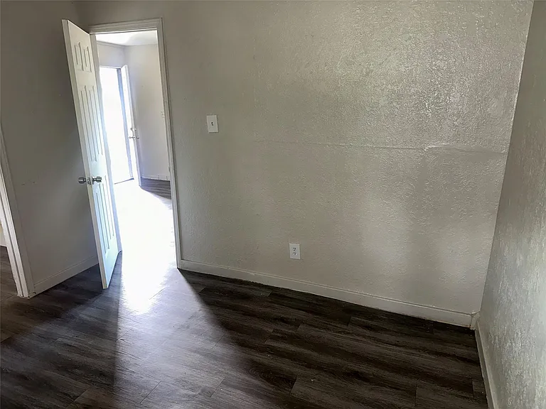 5409 Suez St #4 — Photo 7