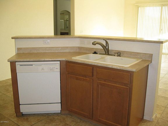raised counter kitch island