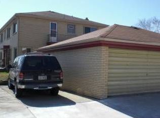 2273 S 65th St, West Allis, WI 53219