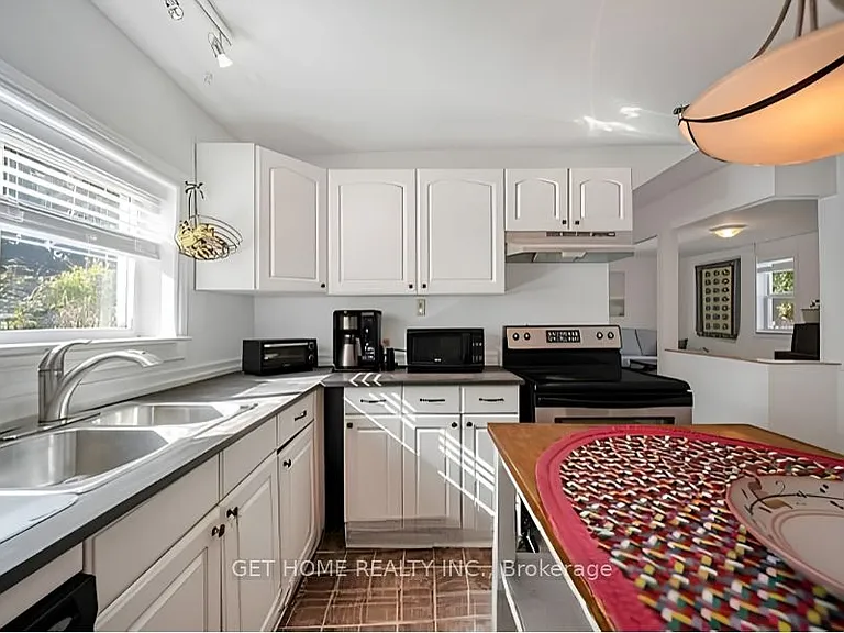 173 Barrie Rd — Photo 10