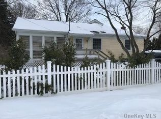 45 Garfield Pl, East Northport, NY 11731