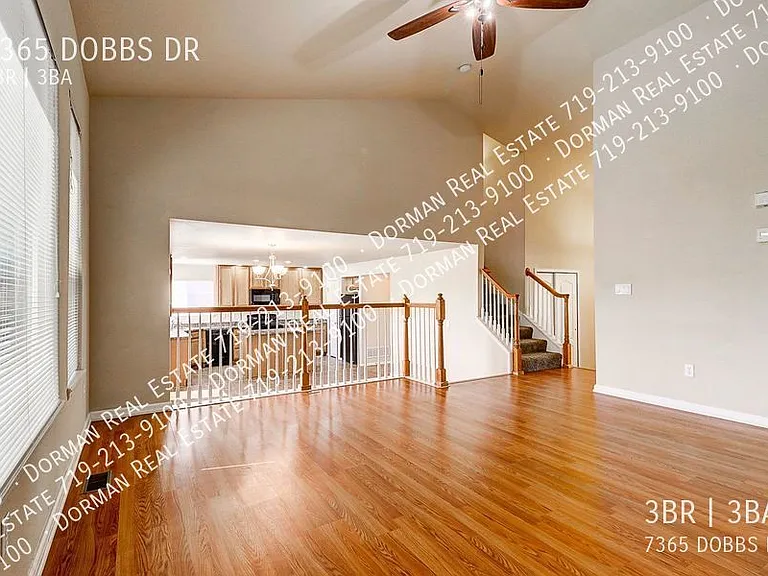 7365 Dobbs Dr — Photo 9
