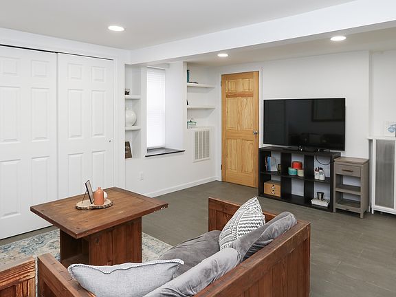 5th image of 34 Spruce St