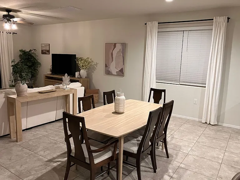 30998 W Earll Dr — Photo 10
