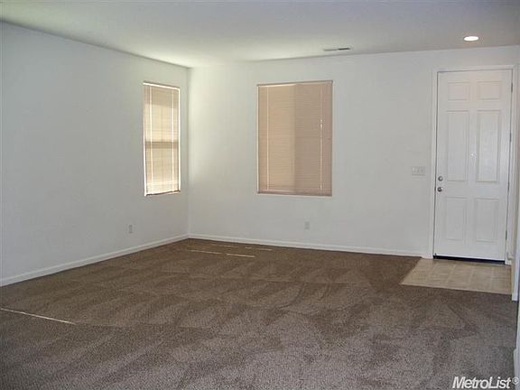 3rd image of 1715 Croft Ct