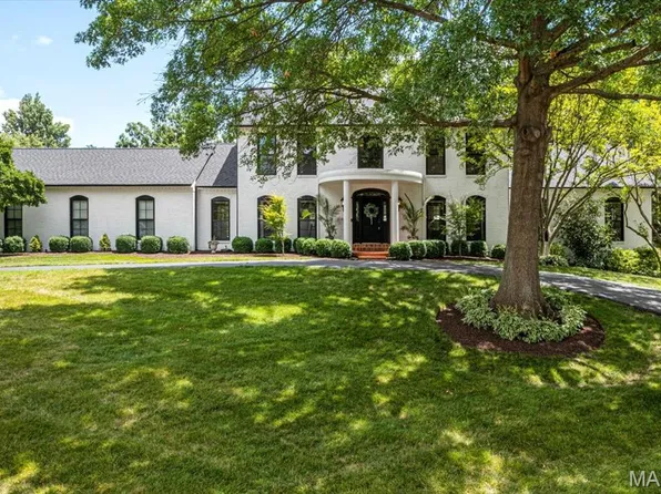 2220 Barnbridge Rd, Saint Louis, MO 63131
