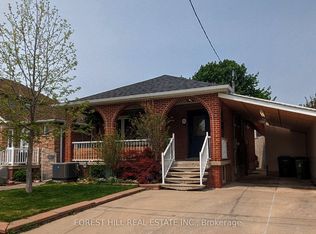 32 Rotherham Ave, Toronto, ON M6M1M2