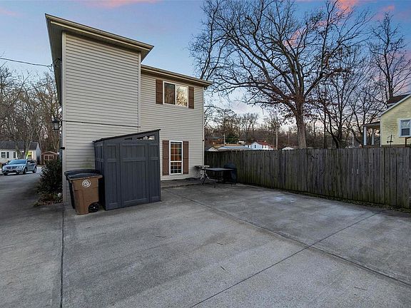 5th image of 1323 NW End Blvd