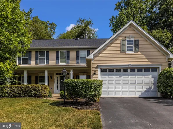 6350 Claridge Dr N, Frederick, MD 21701