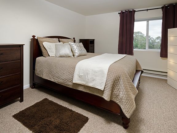 5th image of 371 Imperial Way APT 304