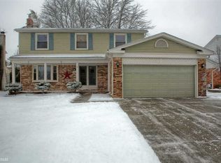 47423 Meadowbrook Dr, Macomb, MI 48044