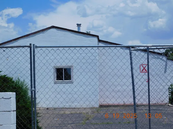 416 California St SE, Albuquerque, NM 87108
