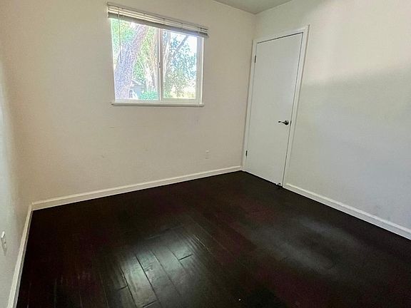 4th image of 2449 Sierra Blvd