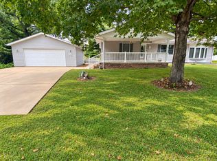 206 Junction St, Centralia, IL 62801