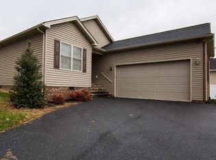 1166 Landon Dr, Harrisonburg, VA 22801