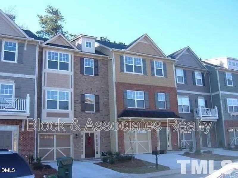 132 Linden Park Ln