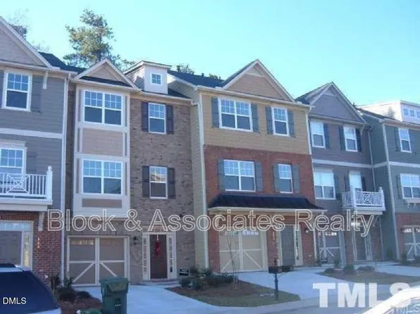 132 Linden Park Ln, Cary, NC 27519