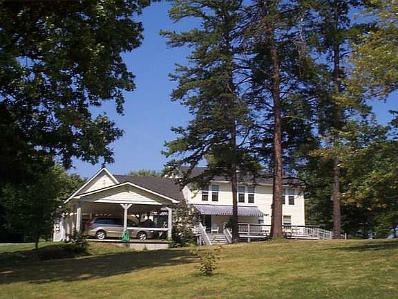 1st image of 320 Bear Castle Dr