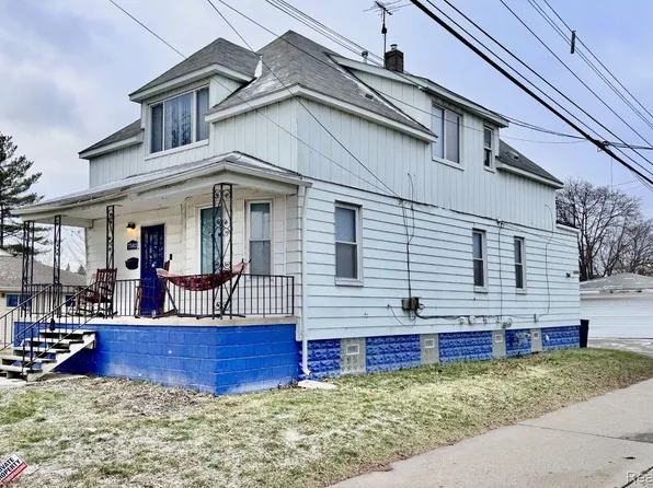7583 Henry St, Center Line, MI 48015