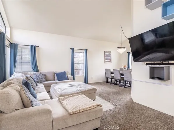 3108 Wellington Dr, Palmdale, CA 93551