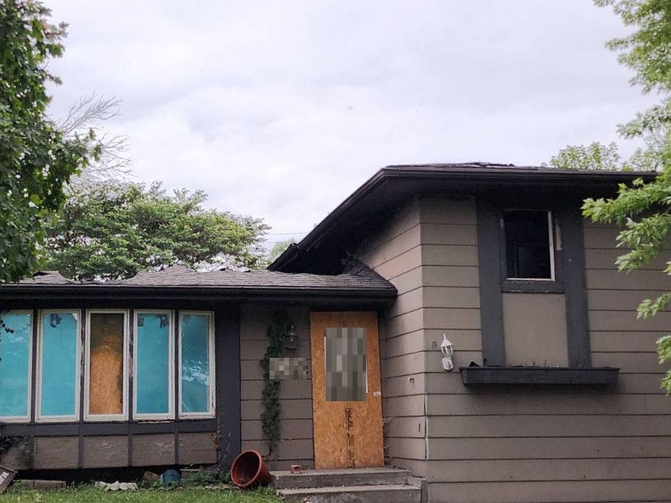 1st image of 6 Driftwood St